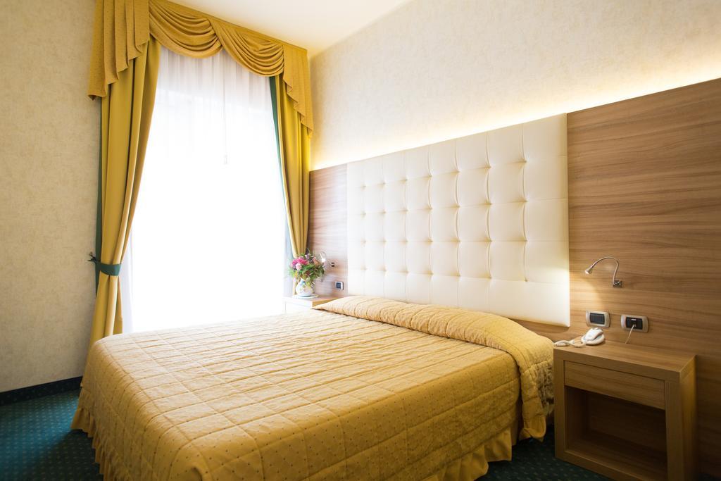 Hotel Capri Bardolino 3S Δωμάτιο φωτογραφία