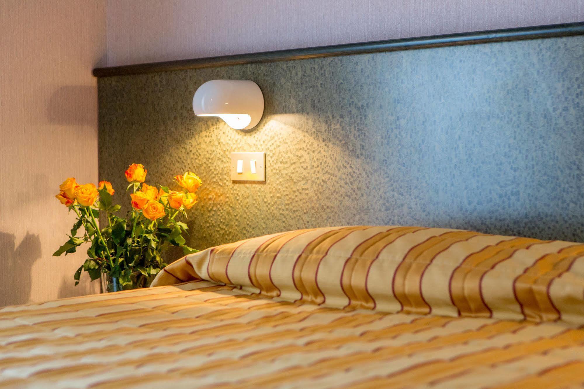 Hotel Capri Bardolino 3S Εξωτερικό φωτογραφία