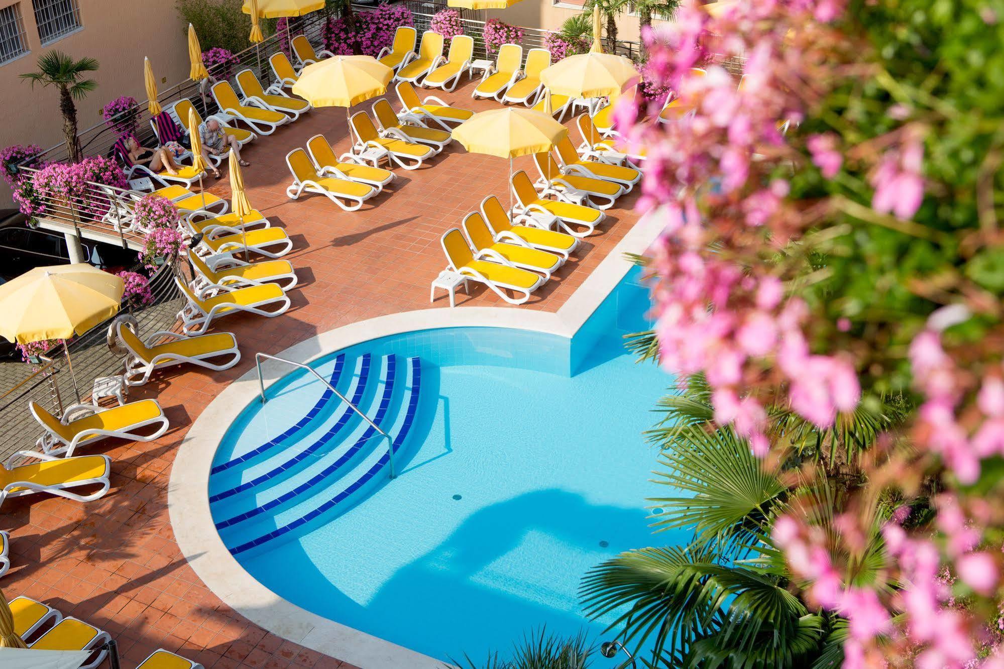 Hotel Capri Bardolino 3S Εξωτερικό φωτογραφία