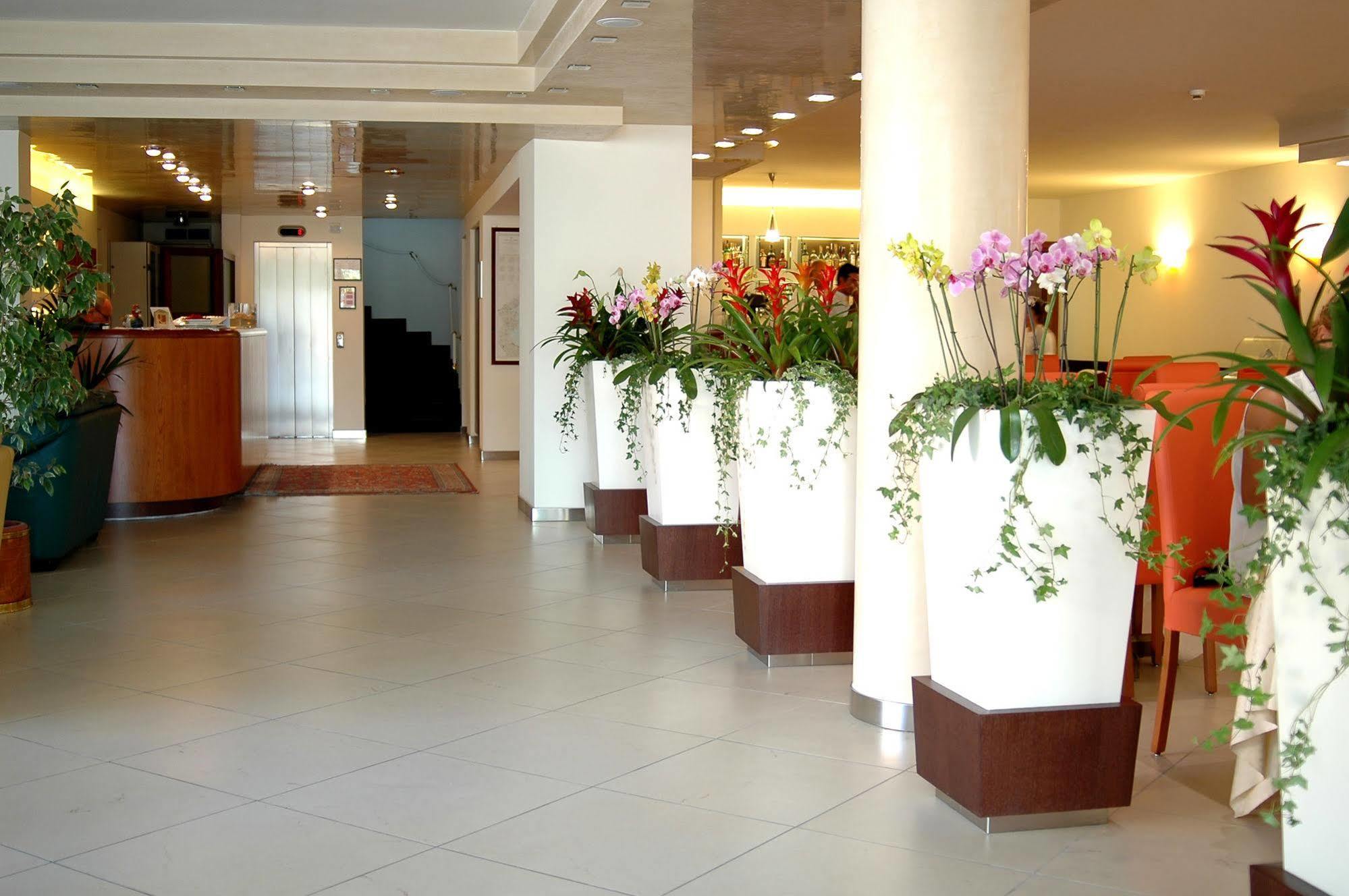 Hotel Capri Bardolino 3S Εξωτερικό φωτογραφία